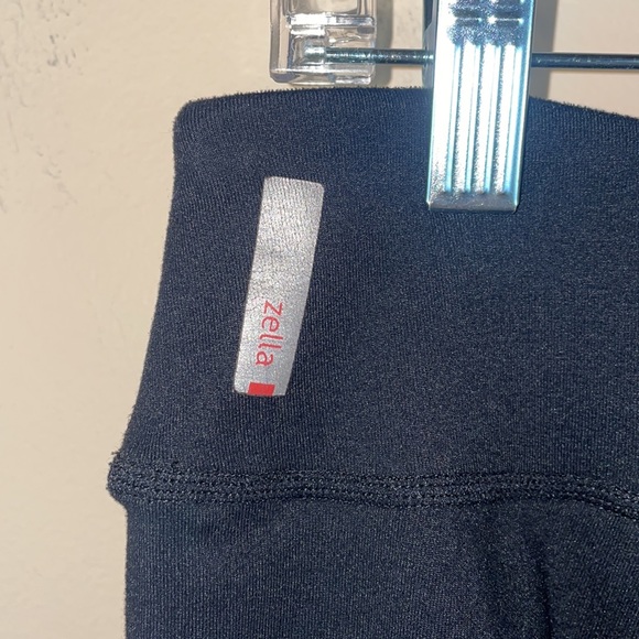 Zella black leggings - Picture 3 of 4